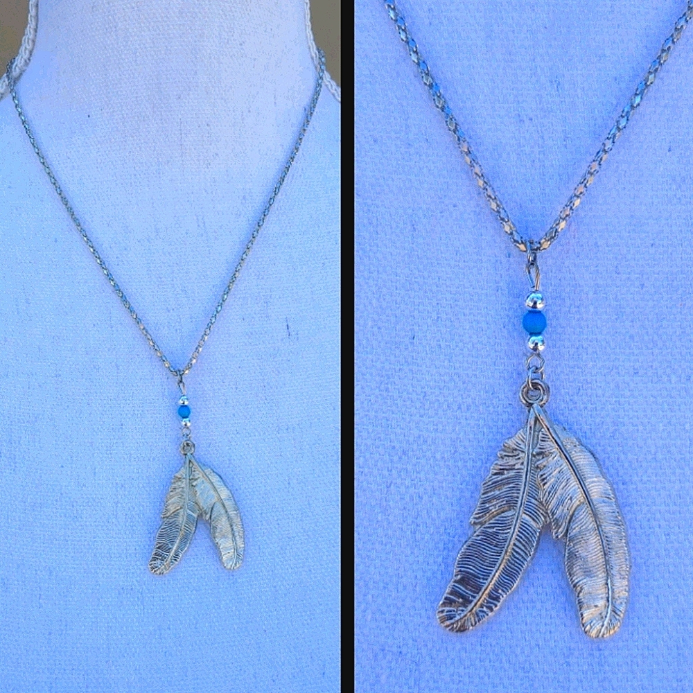🦋3/$20🦋 Silver Bohemian Feather Neck